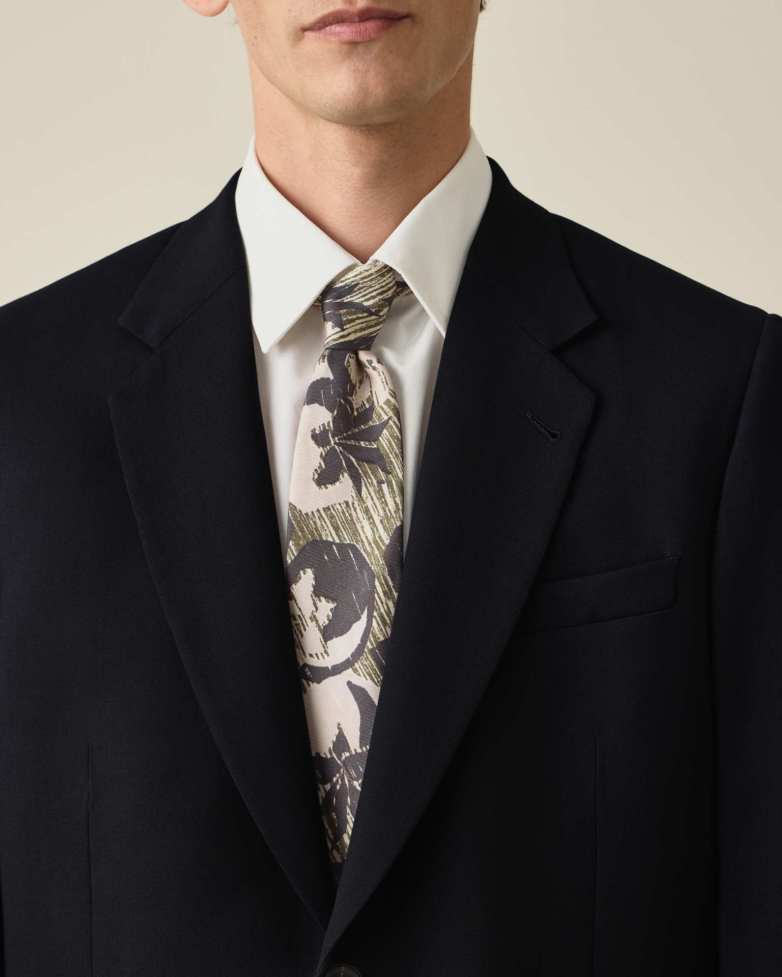 Suit Fit Guide: How to Choose Your Fit | Paul Smith